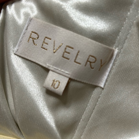 Revelry Velvet Skye midi - Picture 3 of 3